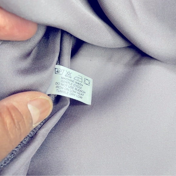 Violet & Claire Blouse Women
Medium Purple Pullover Top
Career Flared Sleeve - Picture 10 of 14